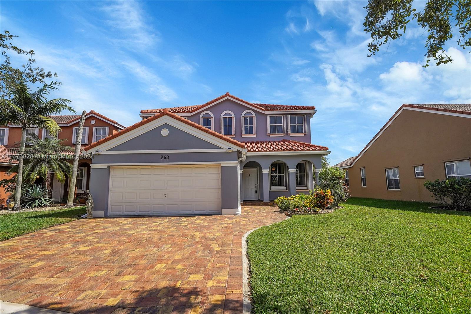 963 Falling Water Rd, Weston, Florida image 3