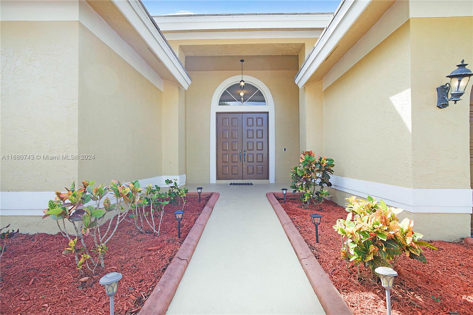 5110 NW 98th Dr, Coral Springs, Florida image 2