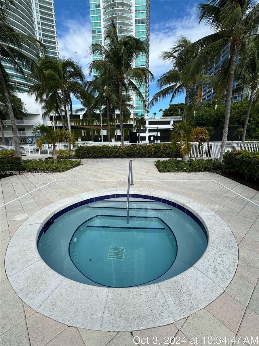 2101 Brickell Ave #2111, Miami FL 33129