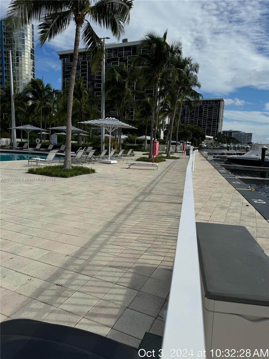 2101 Brickell Ave #2111, Miami FL 33129