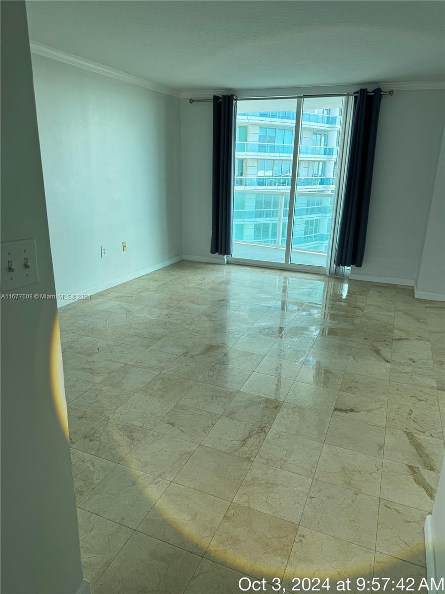 2101 Brickell Ave #2111, Miami FL 33129