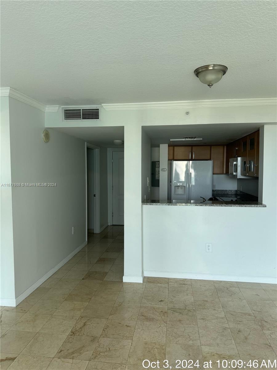 2101 Brickell Ave #2111, Miami FL 33129