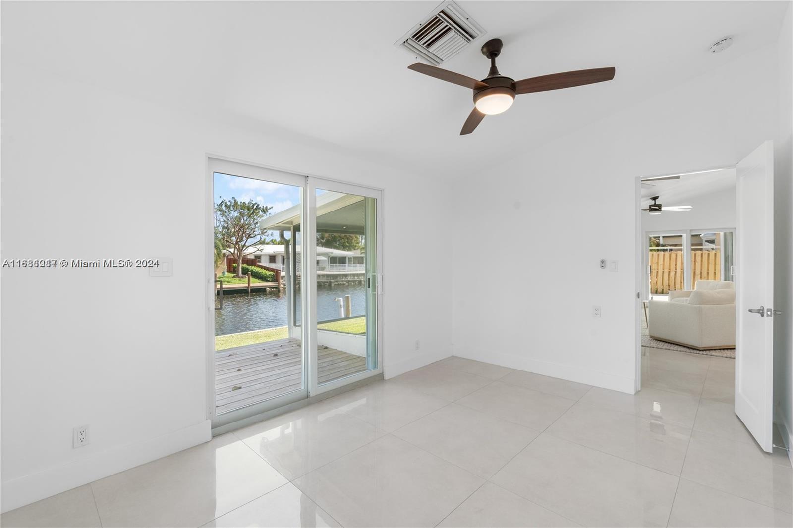 2312 NE 17th Ave, Wilton Manors, Florida image 11