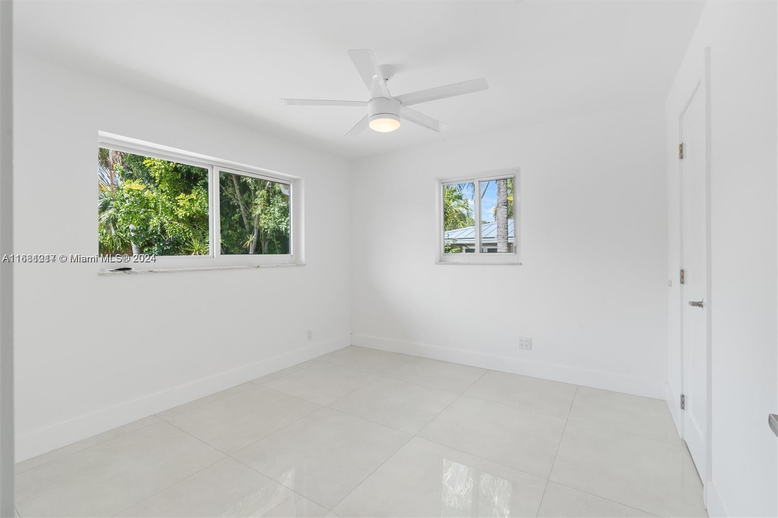 2312 NE 17th Ave, Wilton Manors, Florida image 17