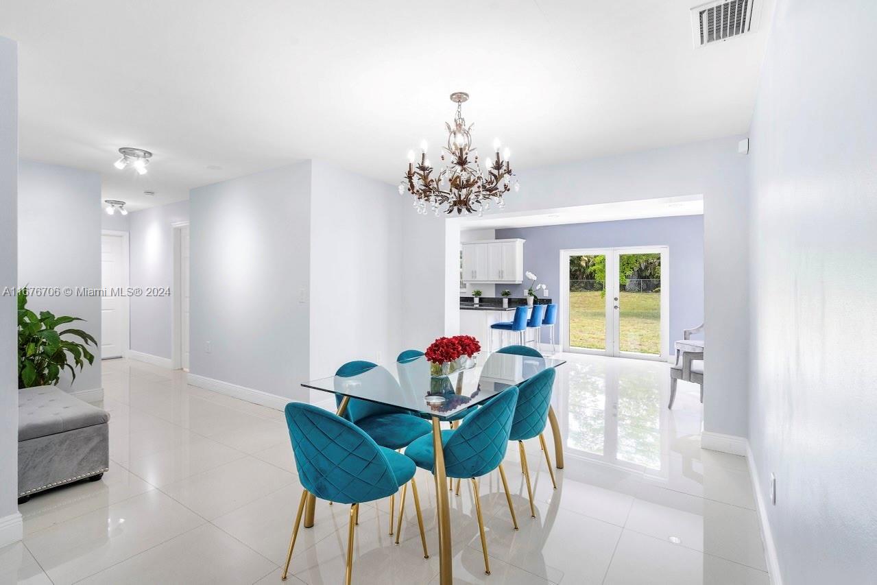 14011 Lake Candlewood Ct, Miami Lakes, Florida image 2