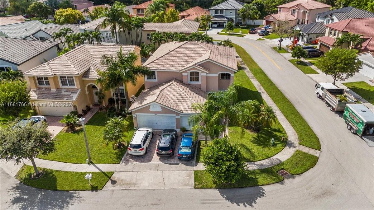 2816 SW 177th Ter, Miramar, Florida image 3