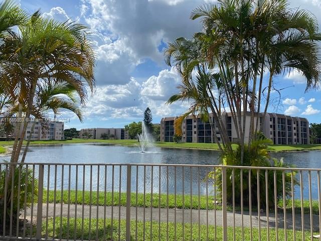 10101 Sunrise Lakes Blvd #408, Sunrise, Florida image 27