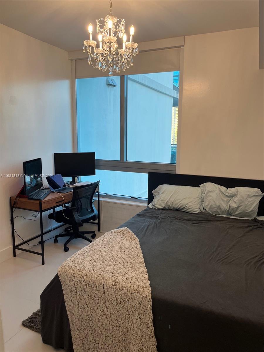 350 S Miami Ave #3404, Miami FL 33130