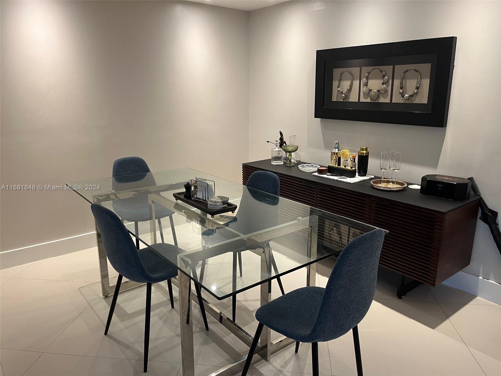 350 S Miami Ave #3404, Miami FL 33130