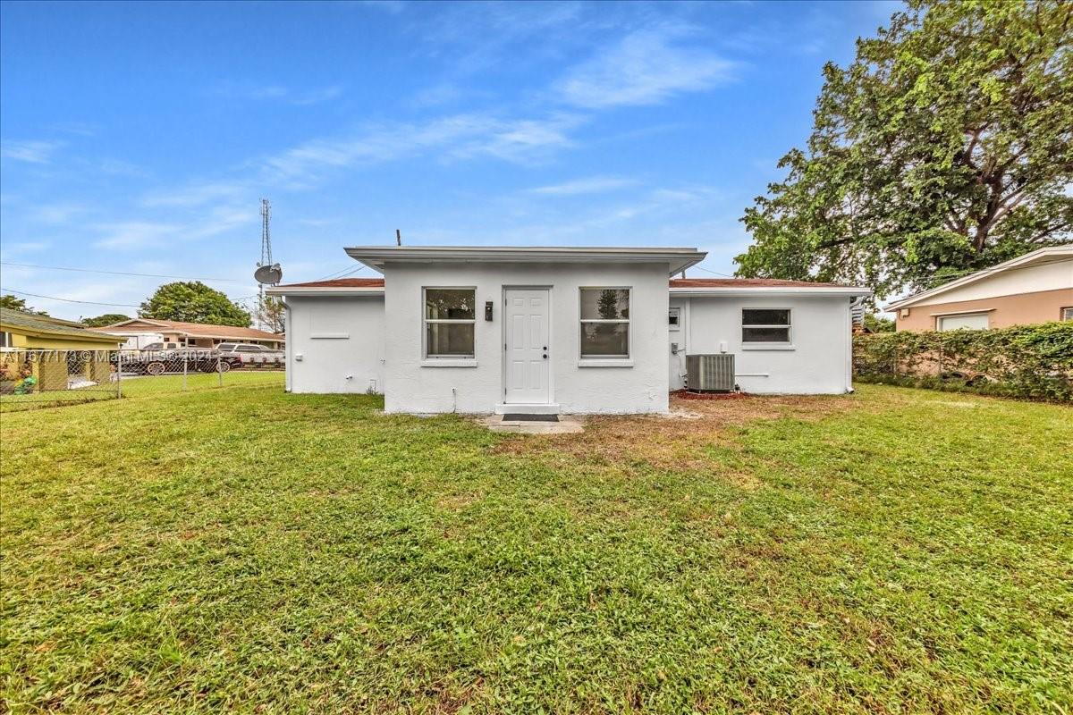 3291 NW 17th St, Lauderhill, Florida image 39