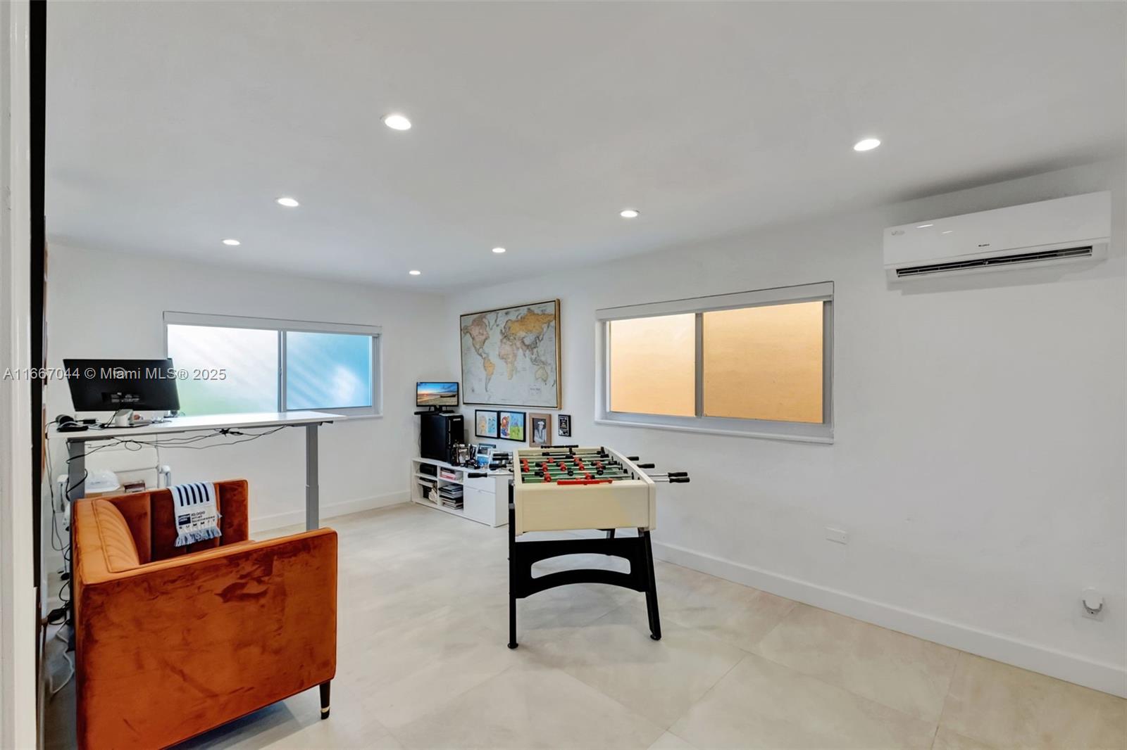 Listing Photo 11