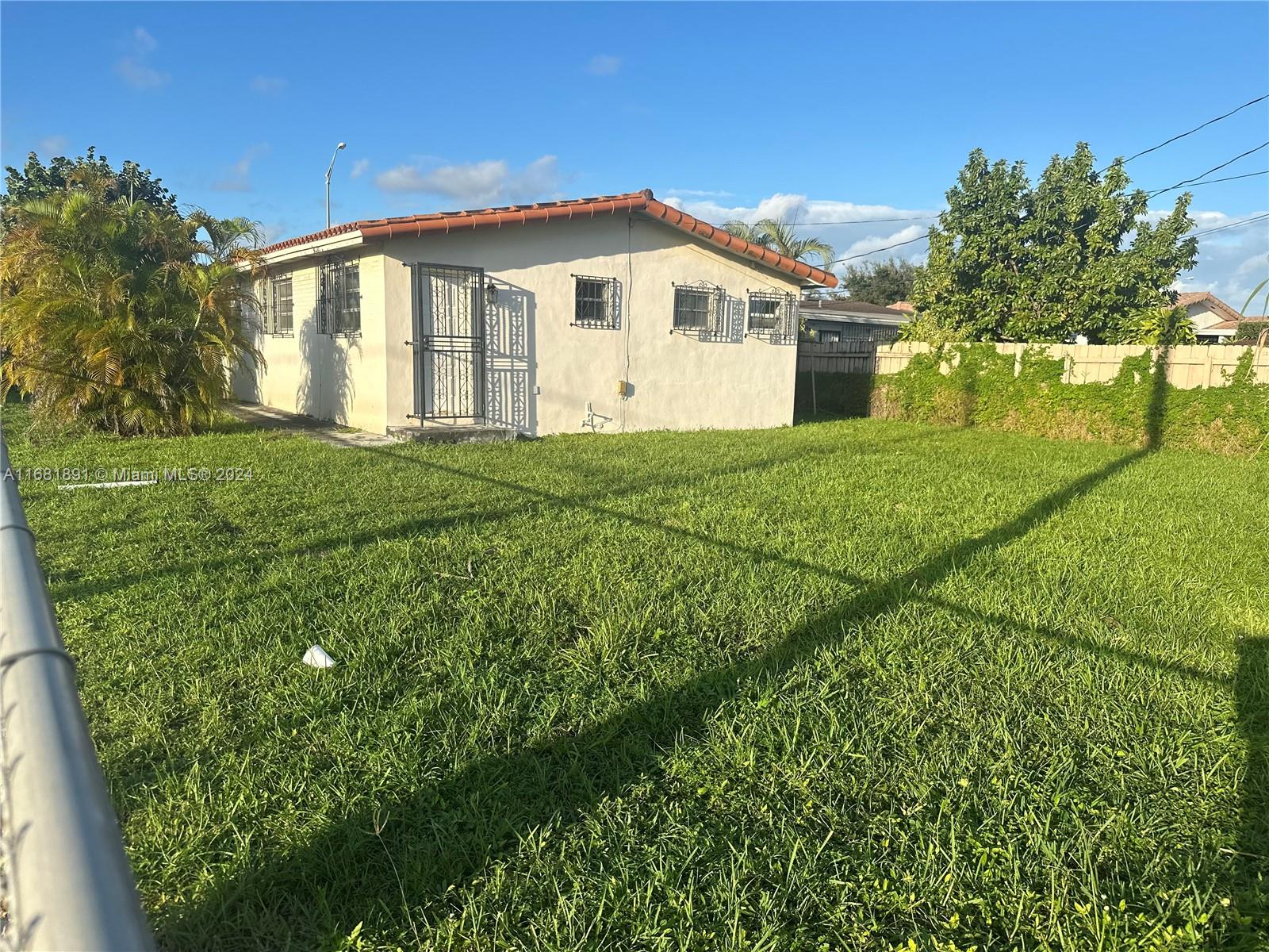 405 SE 4th Ave, Hialeah, Florida image 2