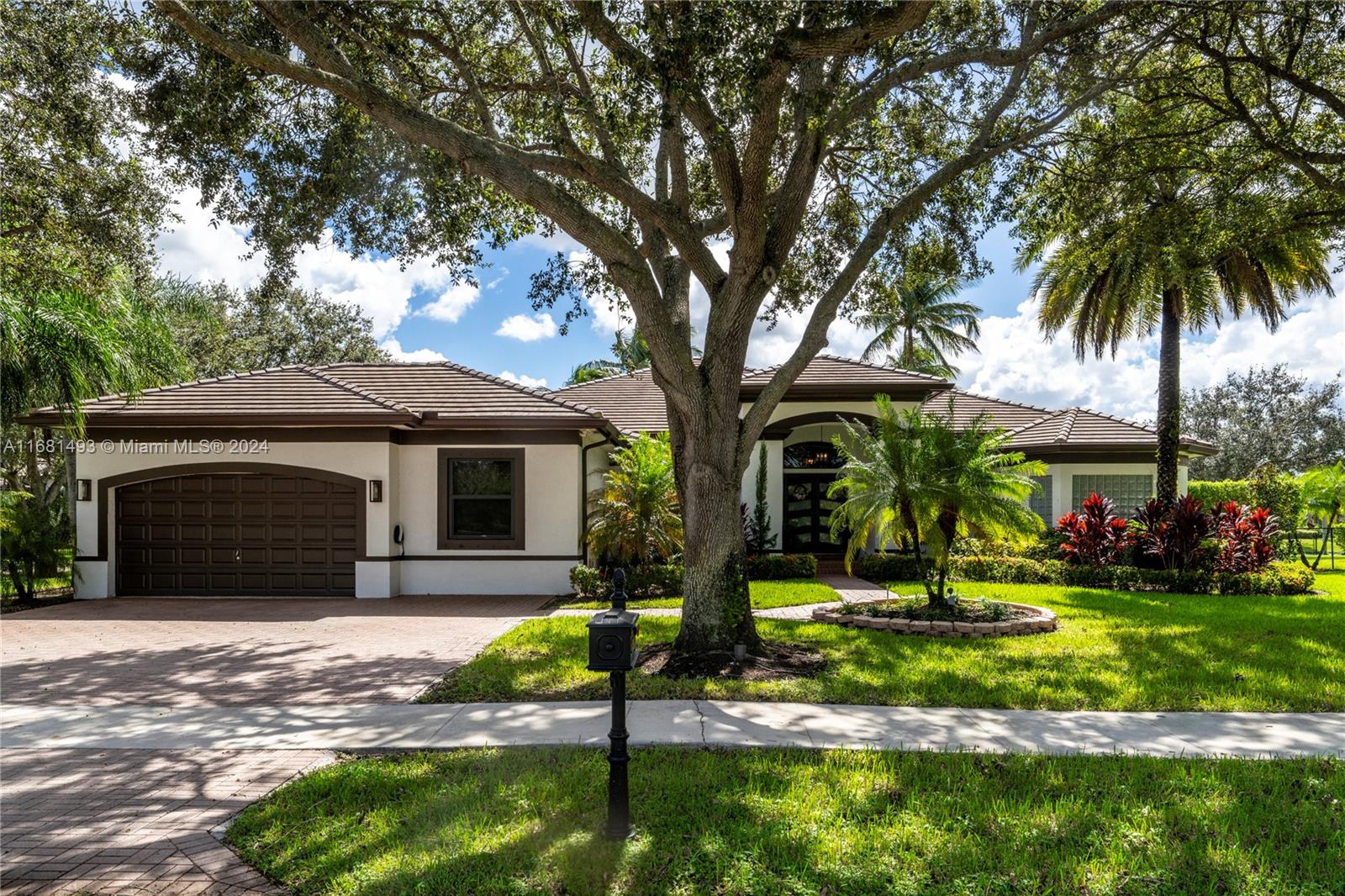 13108 SW 42nd St, Davie, Florida image 3