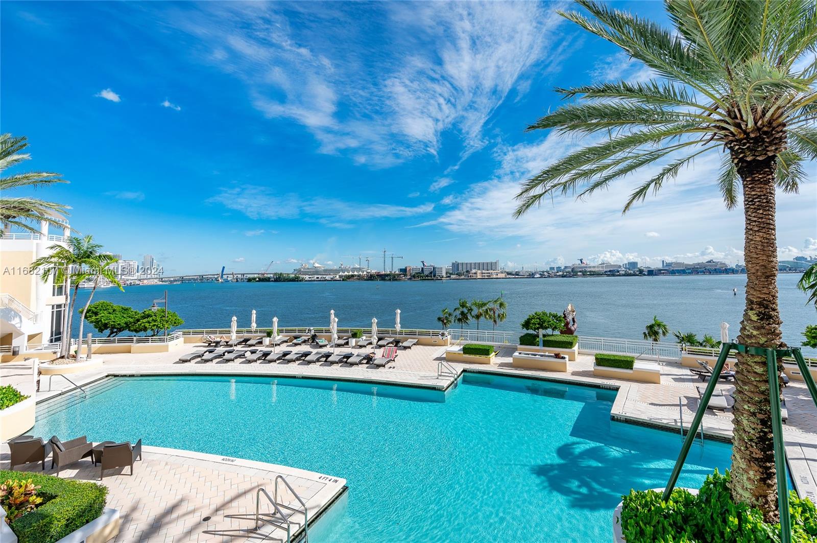 808 Brickell Key Dr #3403, Miami FL 33131