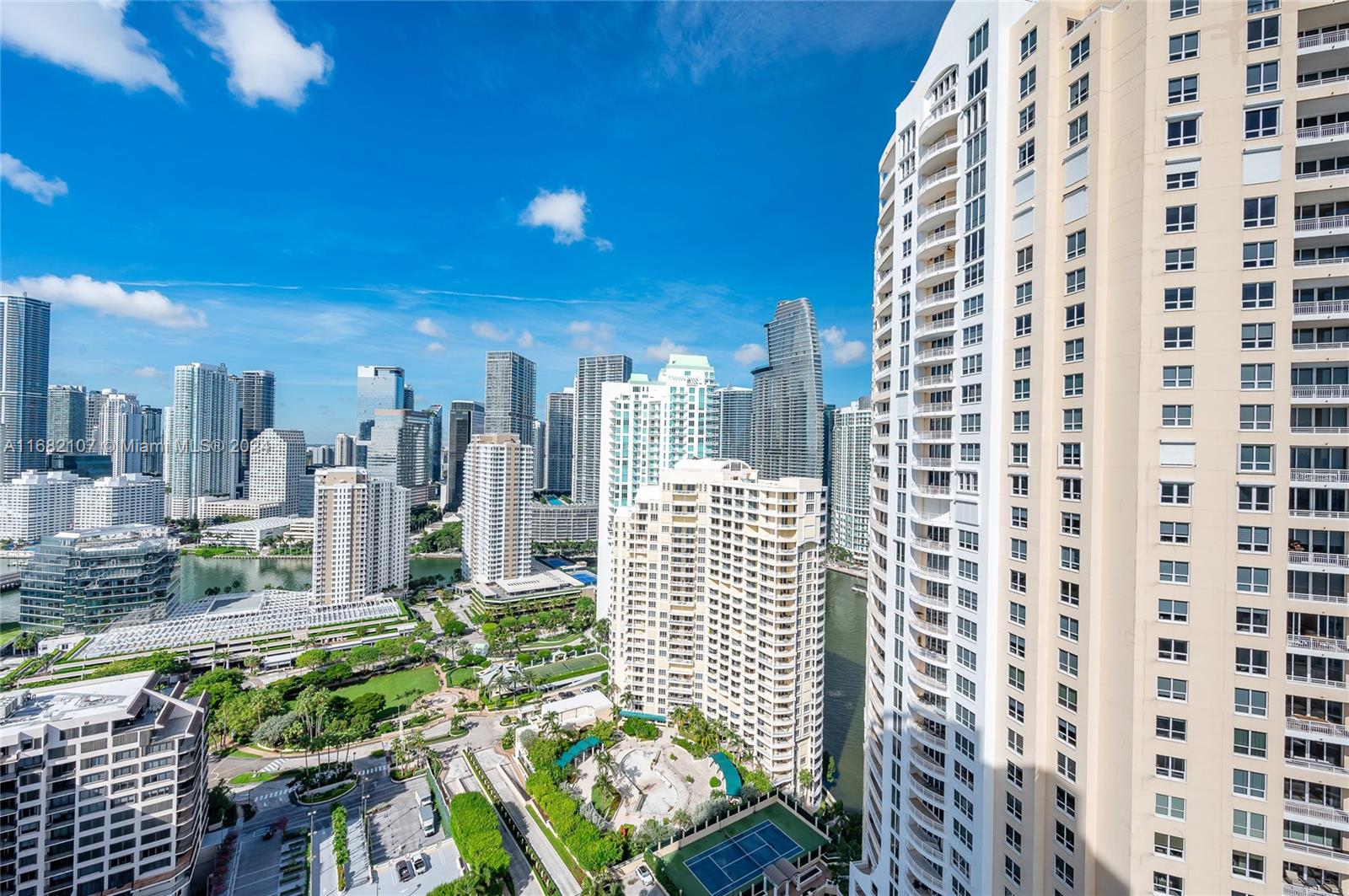 808 Brickell Key Dr #3403, Miami FL 33131