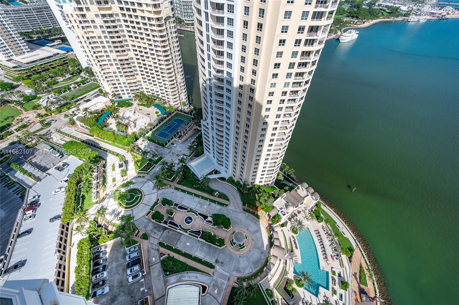 808 Brickell Key Dr #3403, Miami FL 33131