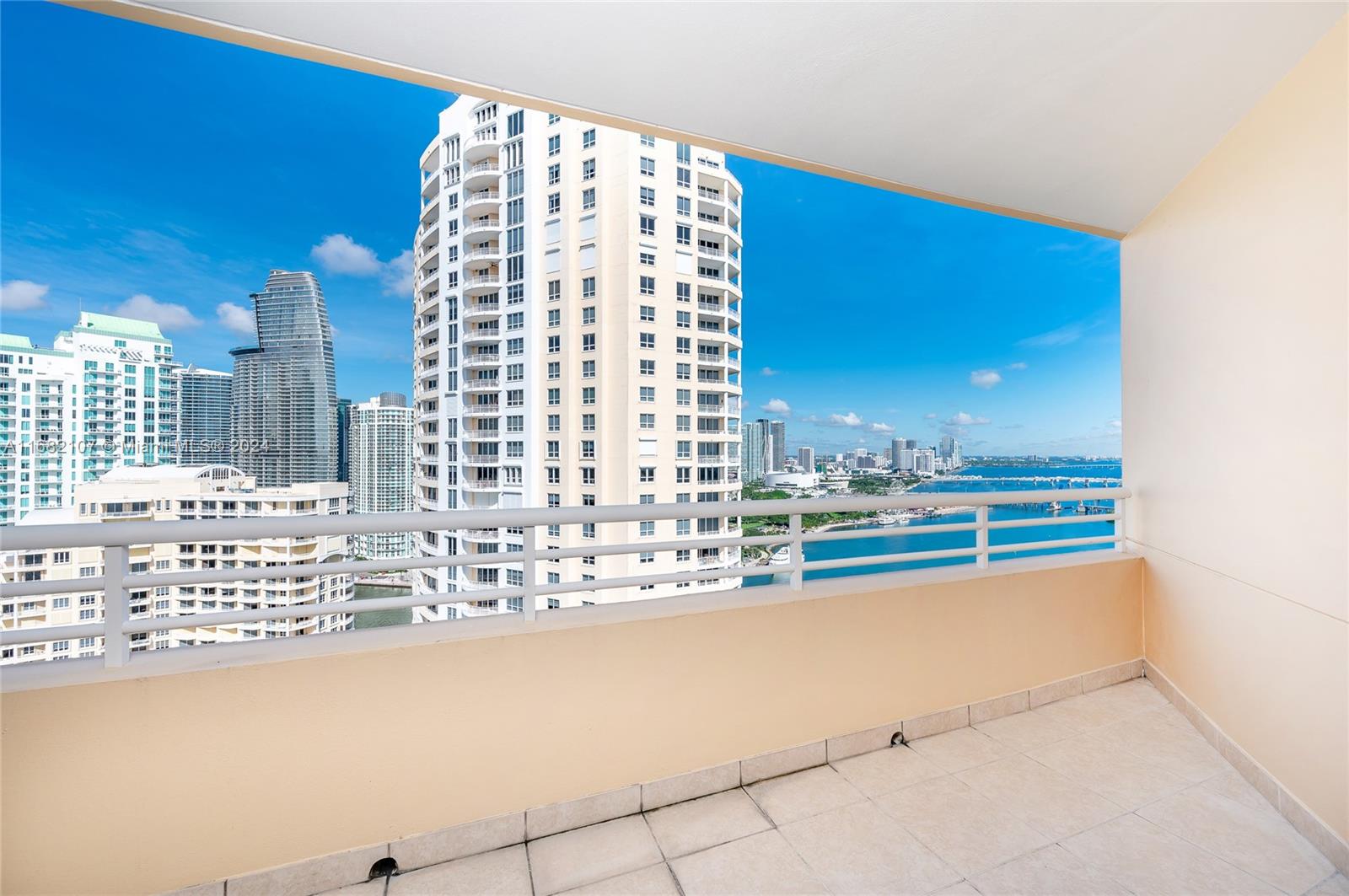 808 Brickell Key Dr #3403, Miami FL 33131
