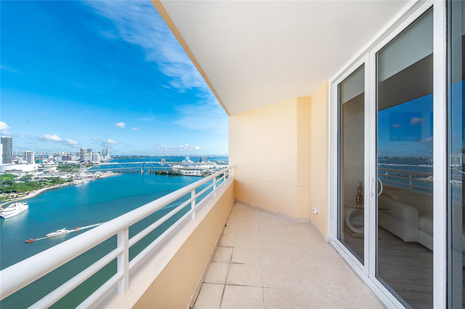808 Brickell Key Dr #3403, Miami FL 33131