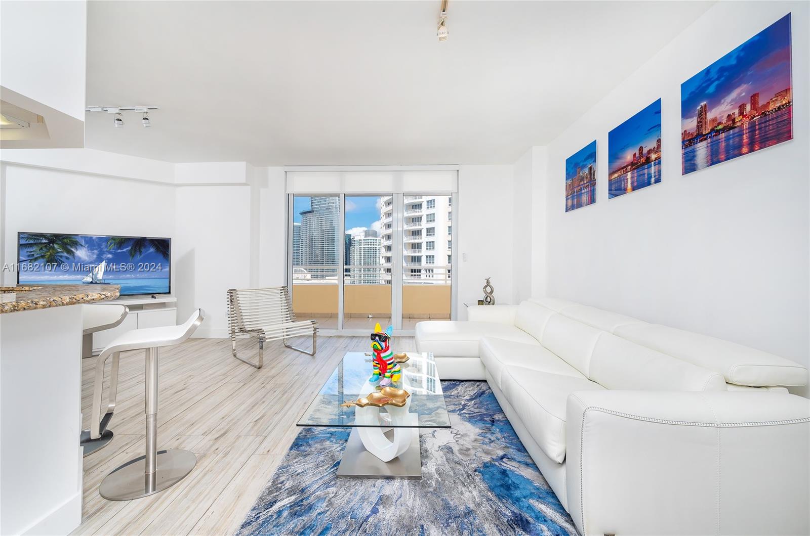808 Brickell Key Dr #3403, Miami FL 33131
