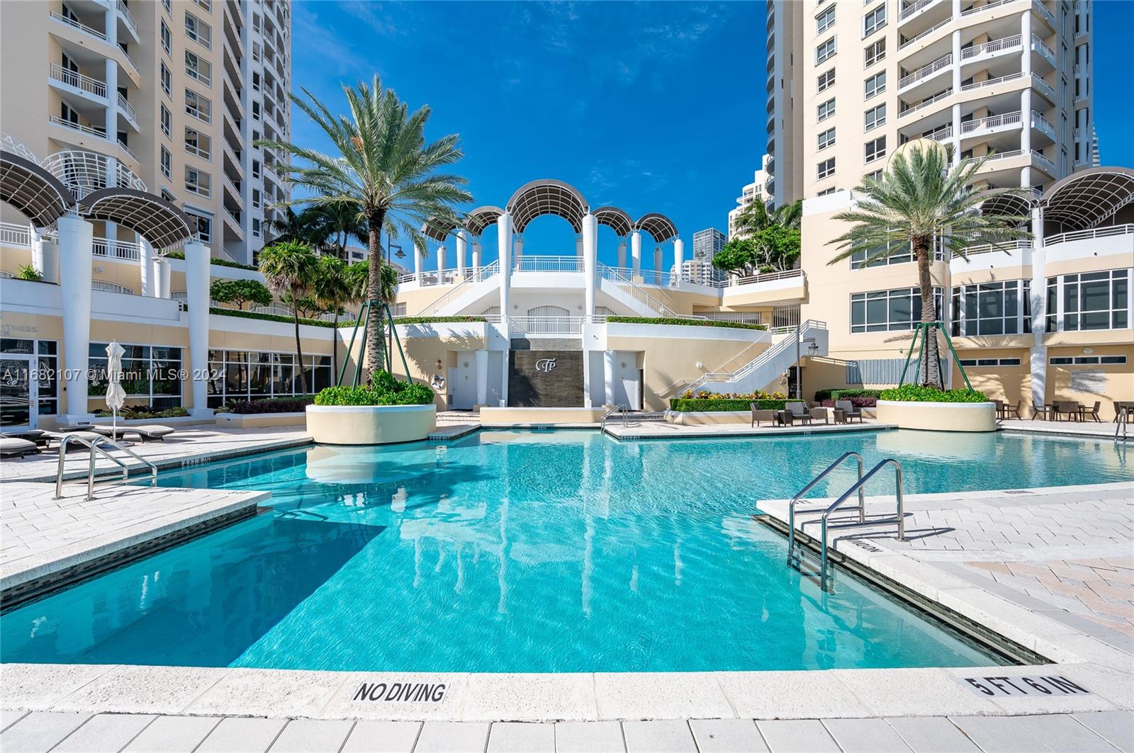 808 Brickell Key Dr #3403, Miami FL 33131