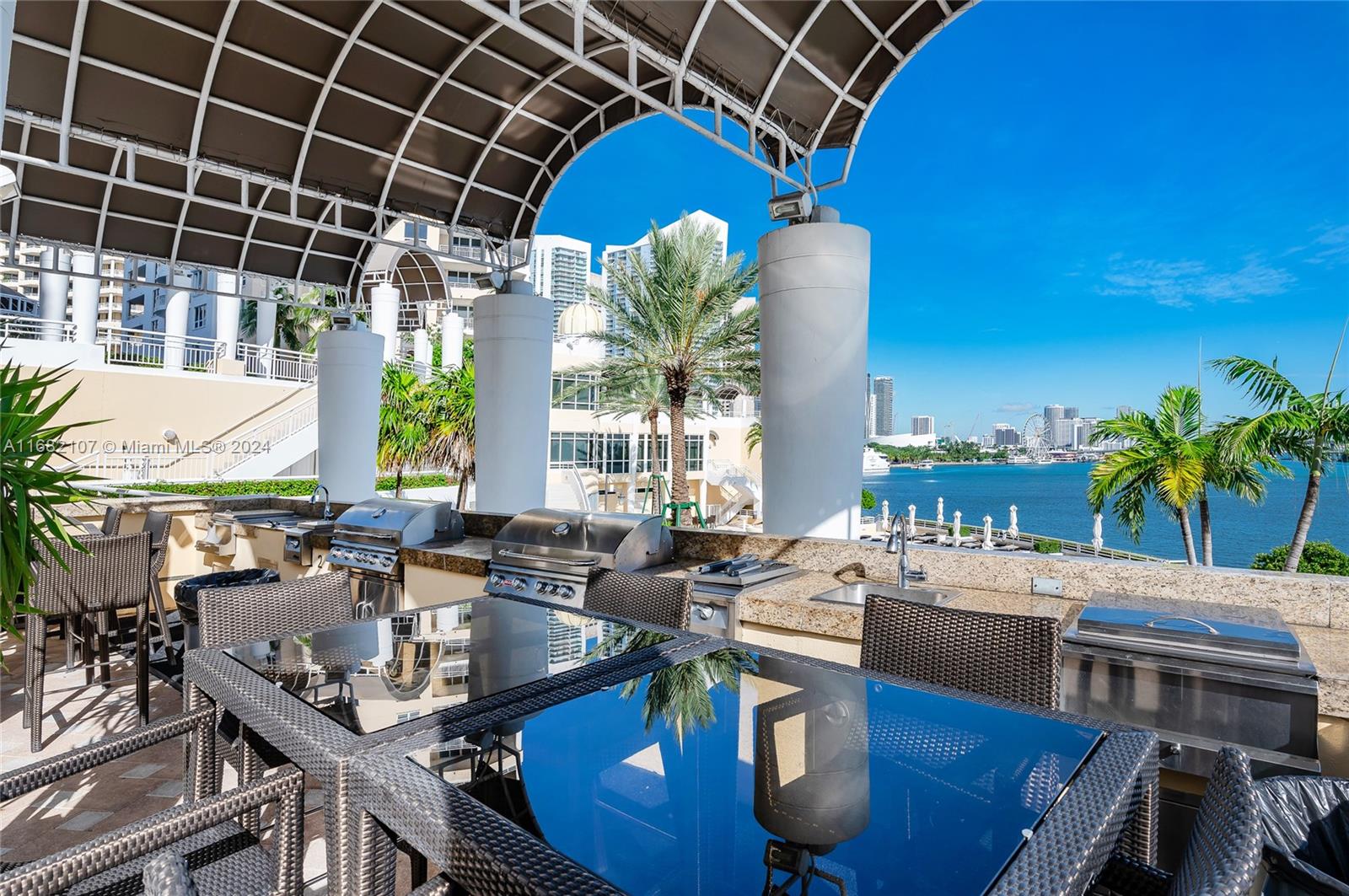 808 Brickell Key Dr #3403, Miami FL 33131