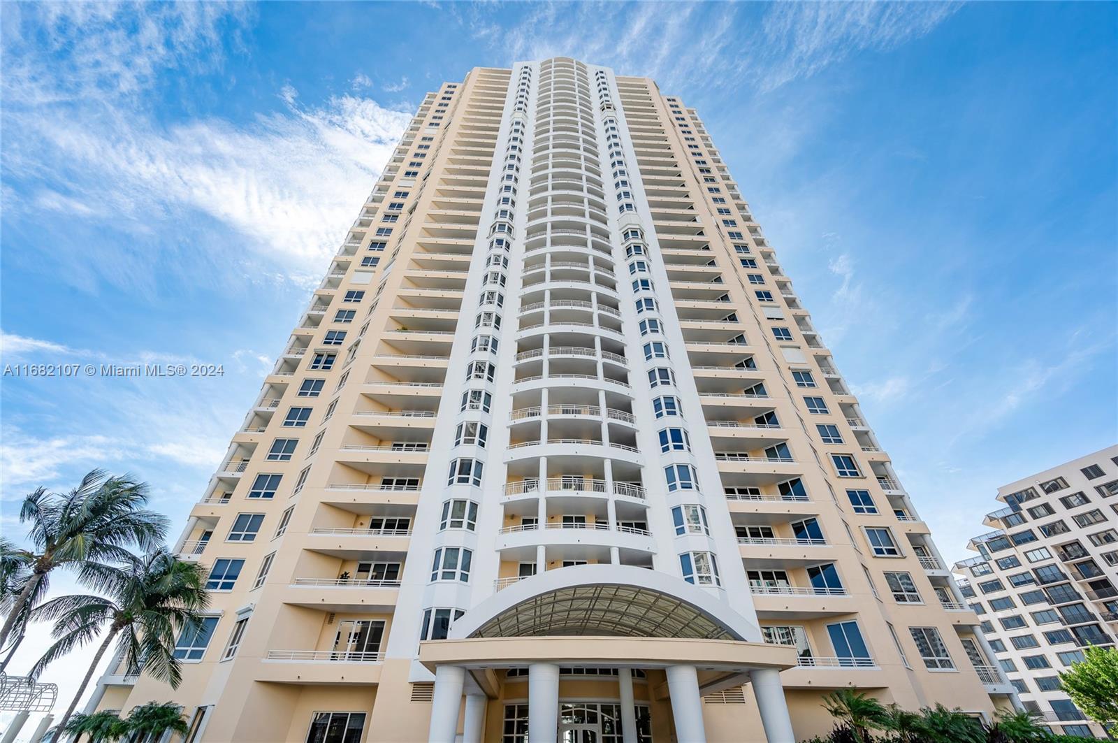 808 Brickell Key Dr #3403, Miami FL 33131
