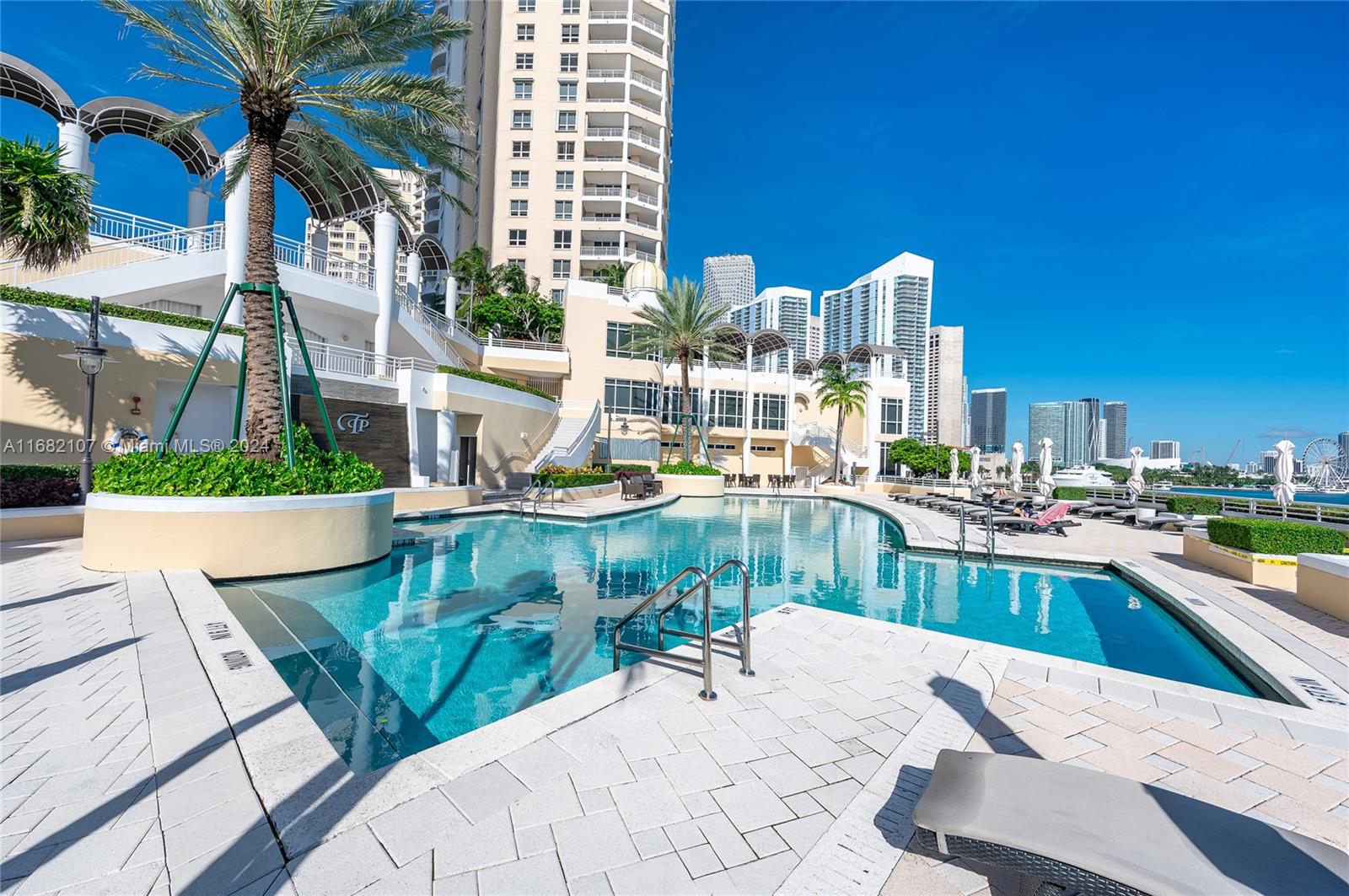 808 Brickell Key Dr #3403, Miami FL 33131
