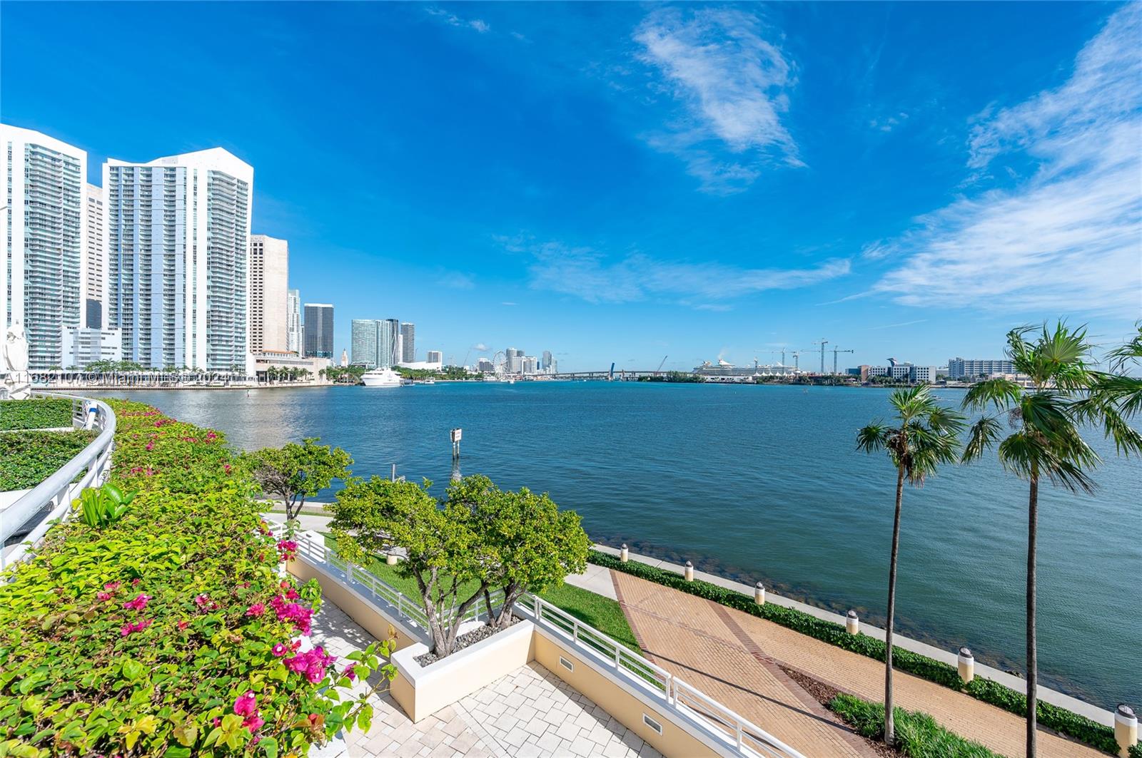 808 Brickell Key Dr #3403, Miami FL 33131