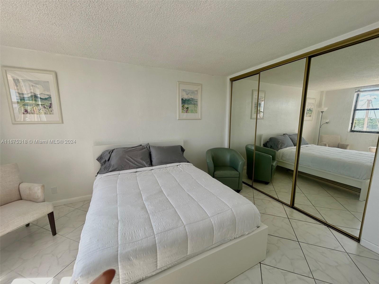 2450 NE 135th St #401, North Miami, Florida image 22