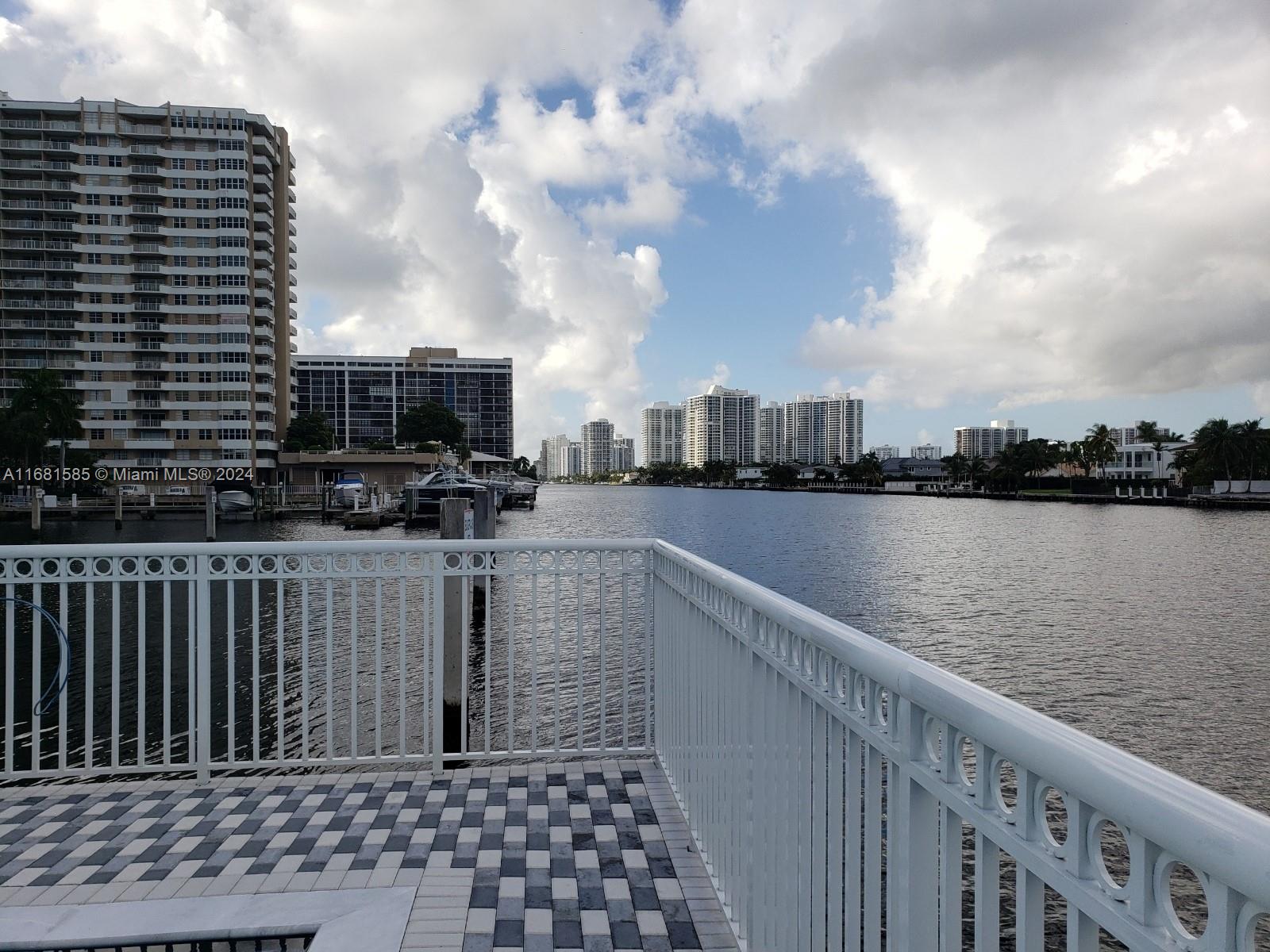 1913 S Ocean Dr #422, Hallandale Beach, Florida image 1