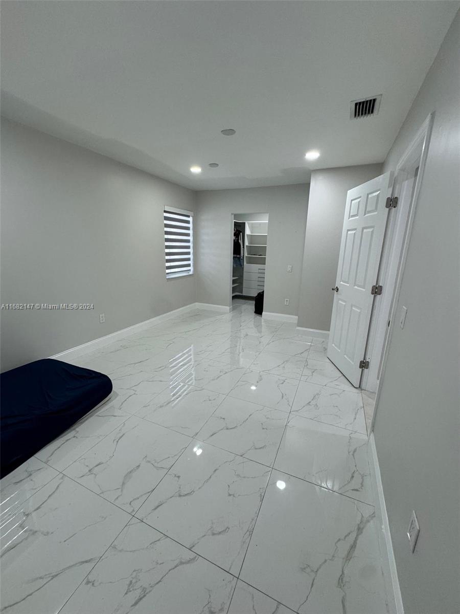 161 W 30th St, Hialeah, Florida image 11