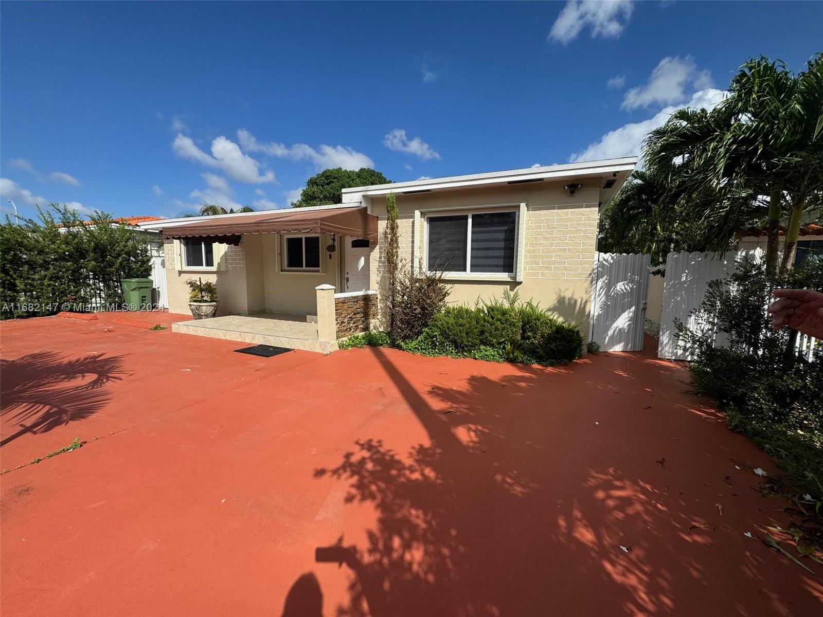 161 W 30th St, Hialeah, Florida image 2