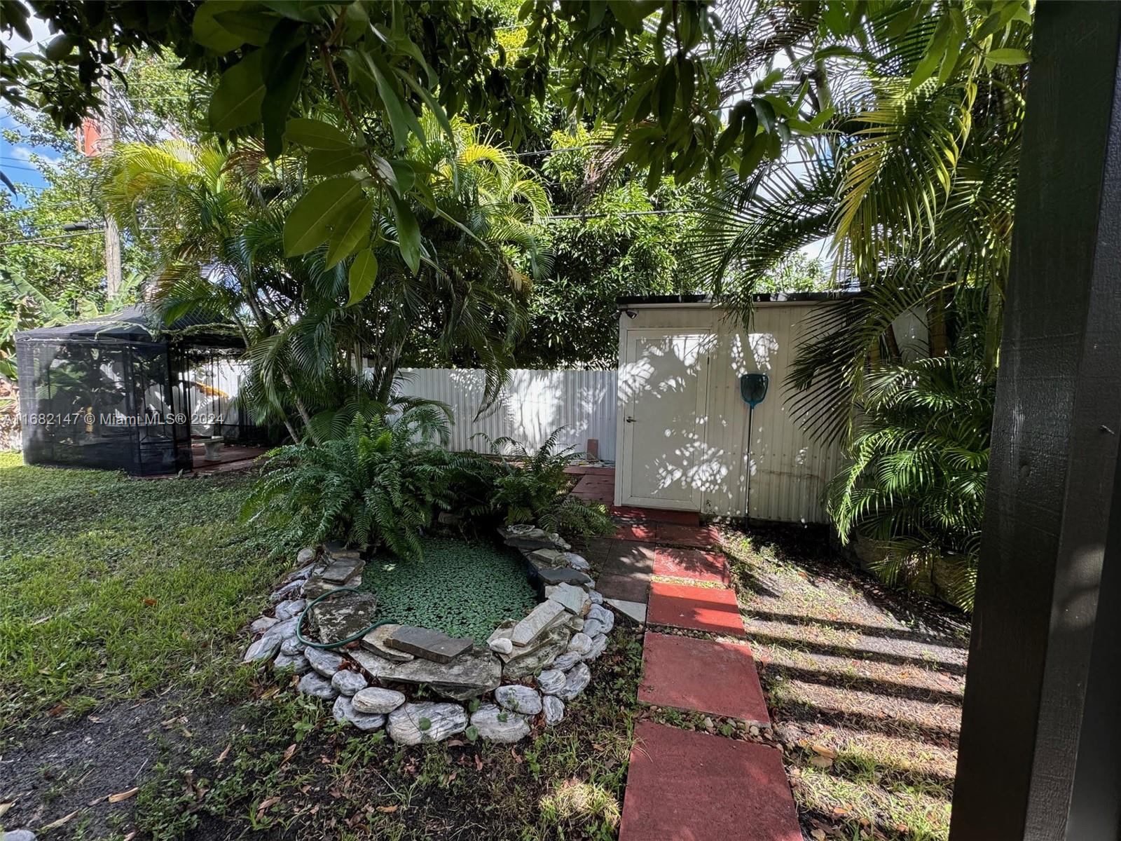 161 W 30th St, Hialeah, Florida image 24