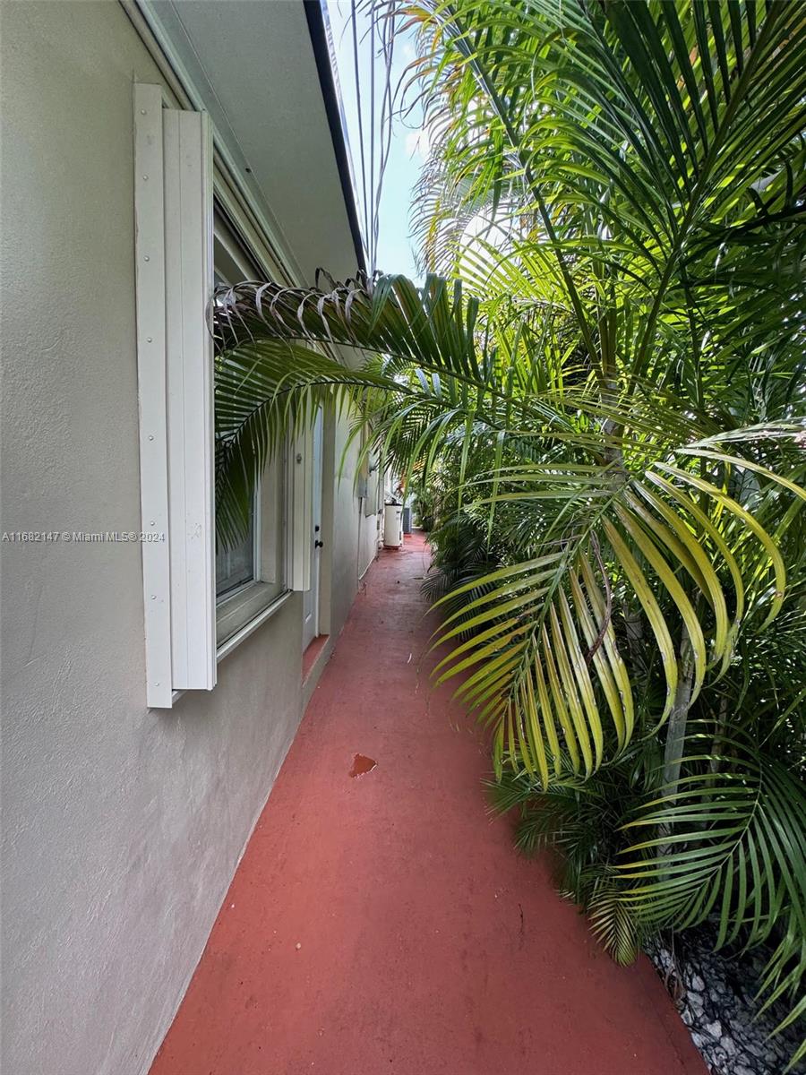 161 W 30th St, Hialeah, Florida image 27