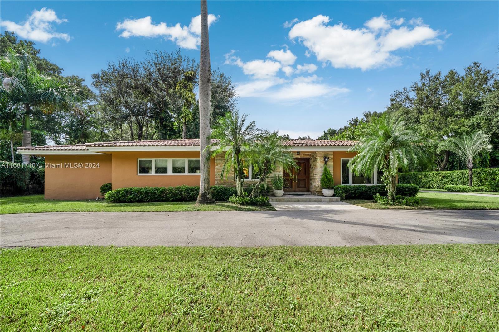 7020 Almansa St, Coral Gables, Florida image 5