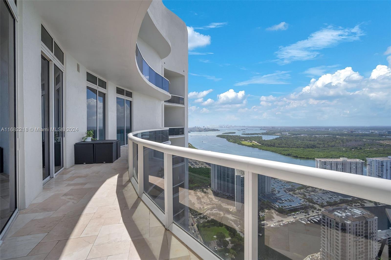 16001 Collins Ave #4205, Sunny Isles Beach, Florida image 1