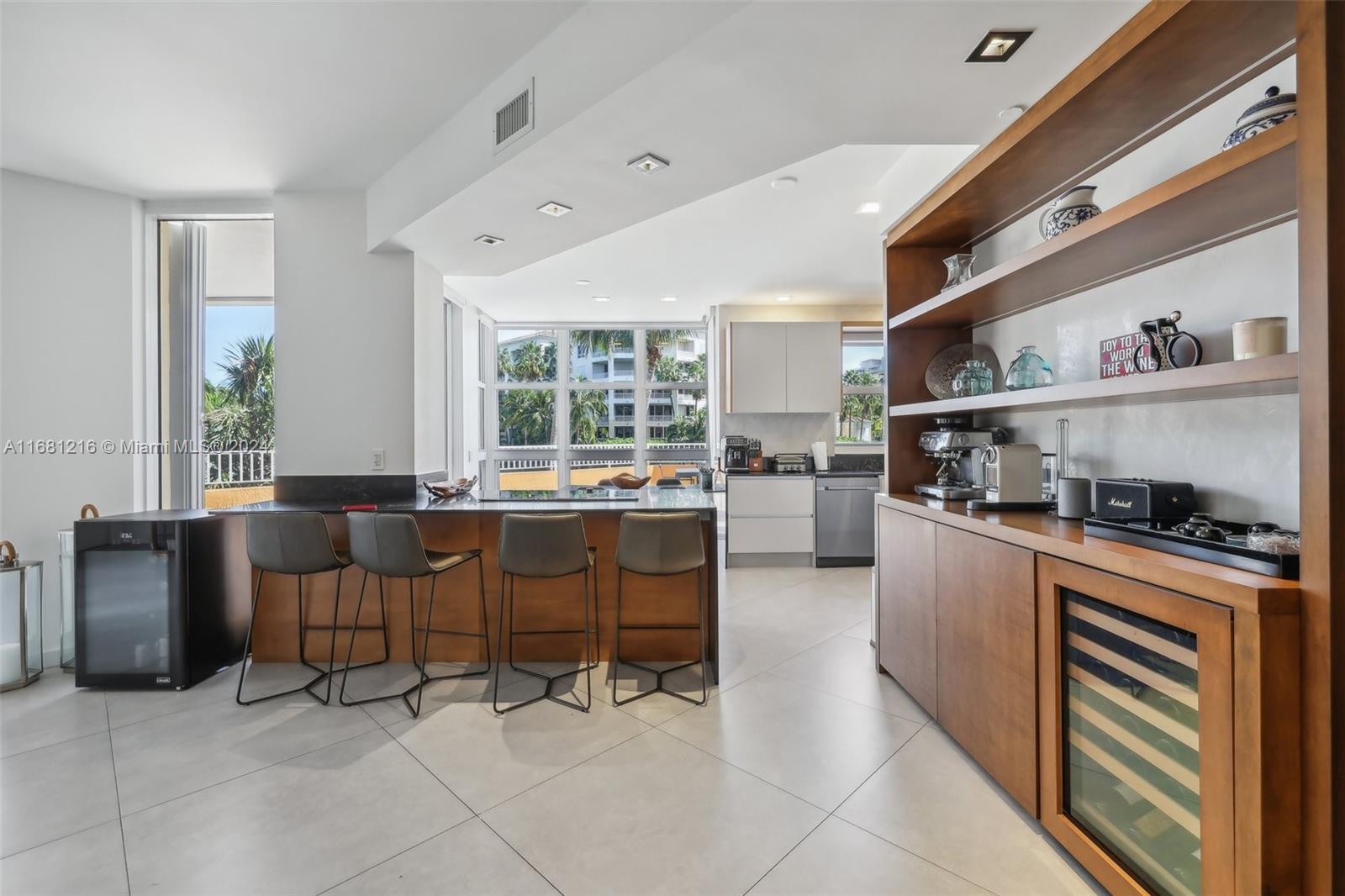 723 Crandon Blvd #206, Key Biscayne, Florida image 15