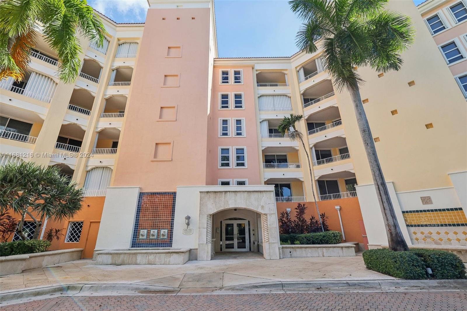 723 Crandon Blvd #206, Key Biscayne, Florida image 2