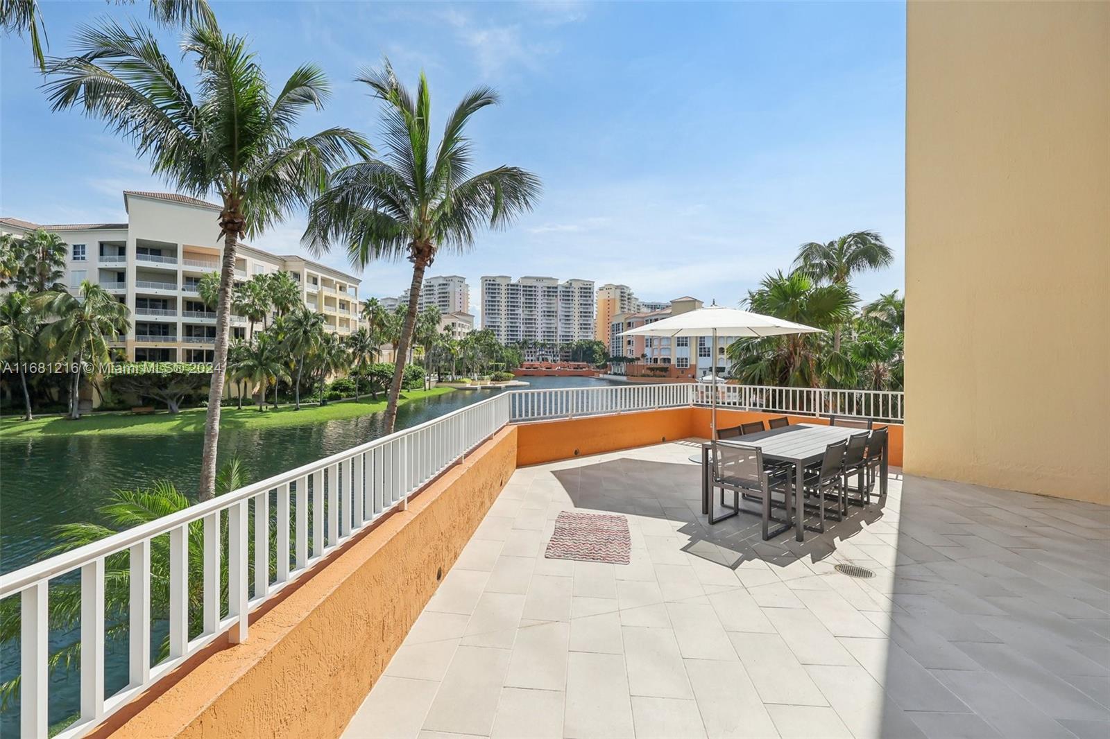 723 Crandon Blvd #206, Key Biscayne, Florida image 42