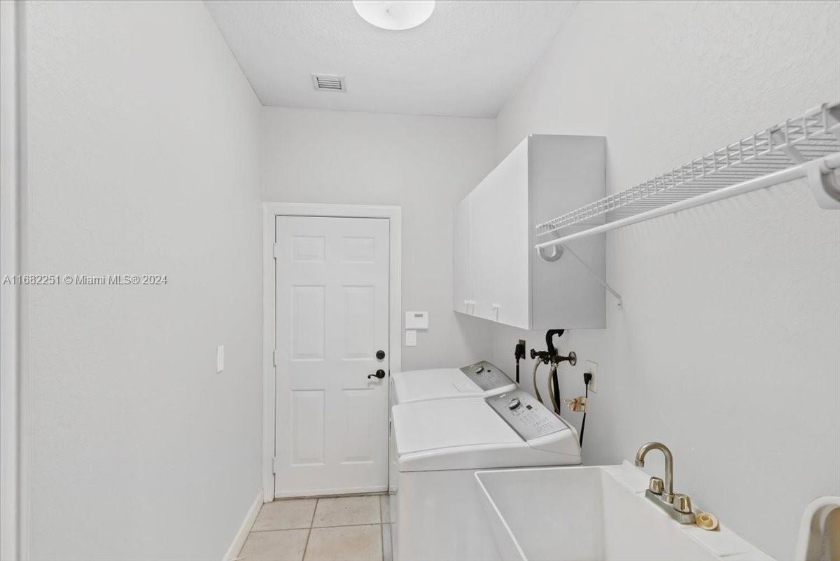 5810 NW 123rd Ave, Coral Springs, Florida image 36