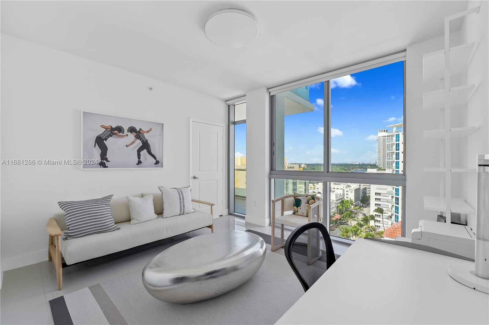 3737 Collins Ave #S-1404, Miami Beach FL 33140