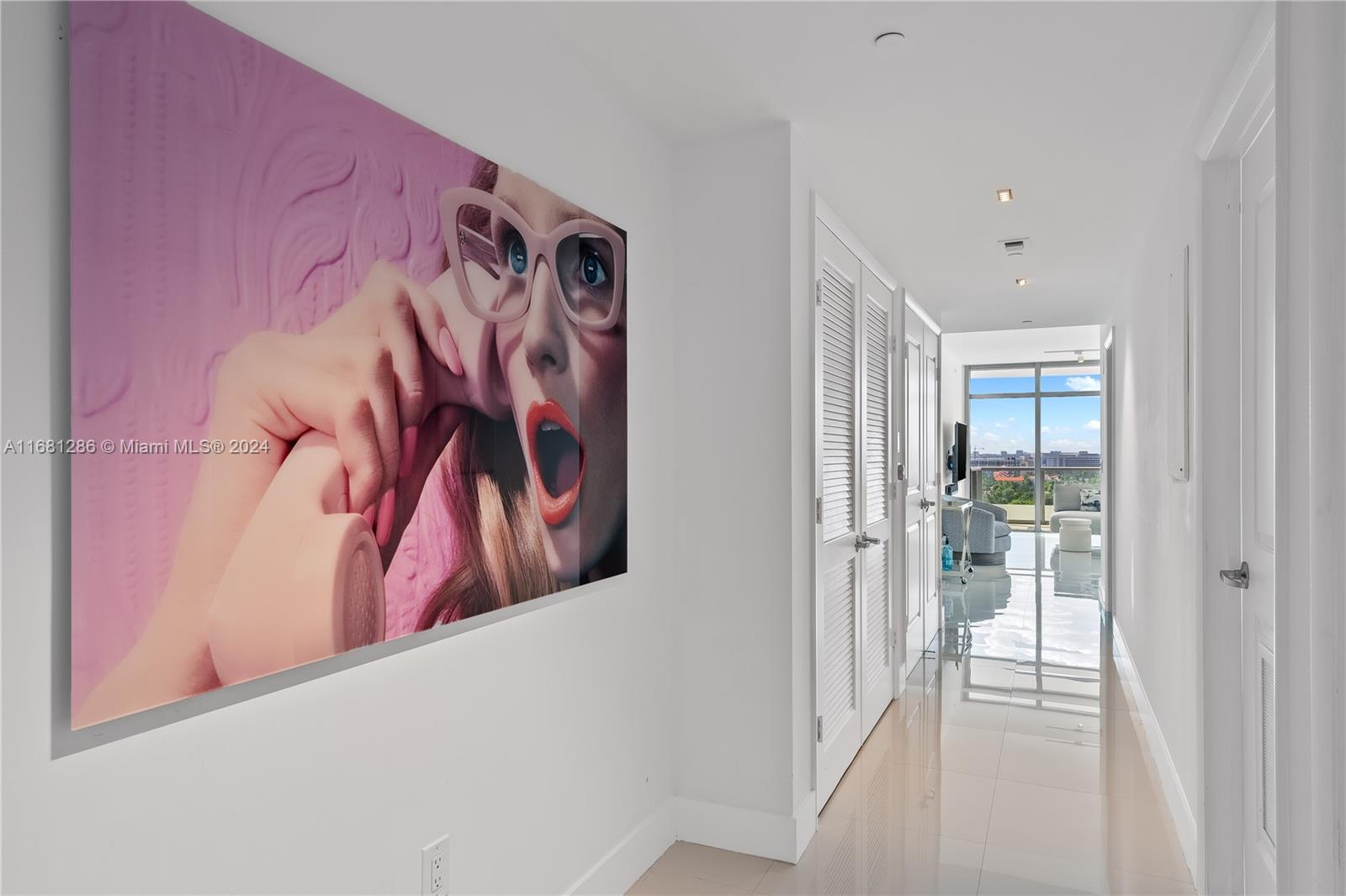 3737 Collins Ave #S-1404, Miami Beach FL 33140