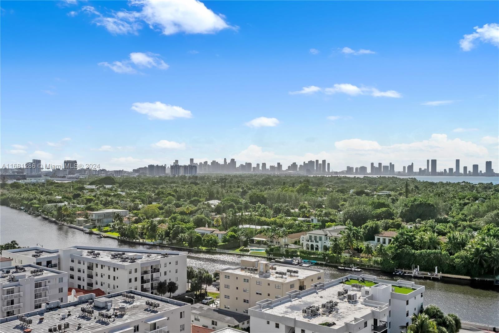 3737 Collins Ave #S-1404, Miami Beach FL 33140