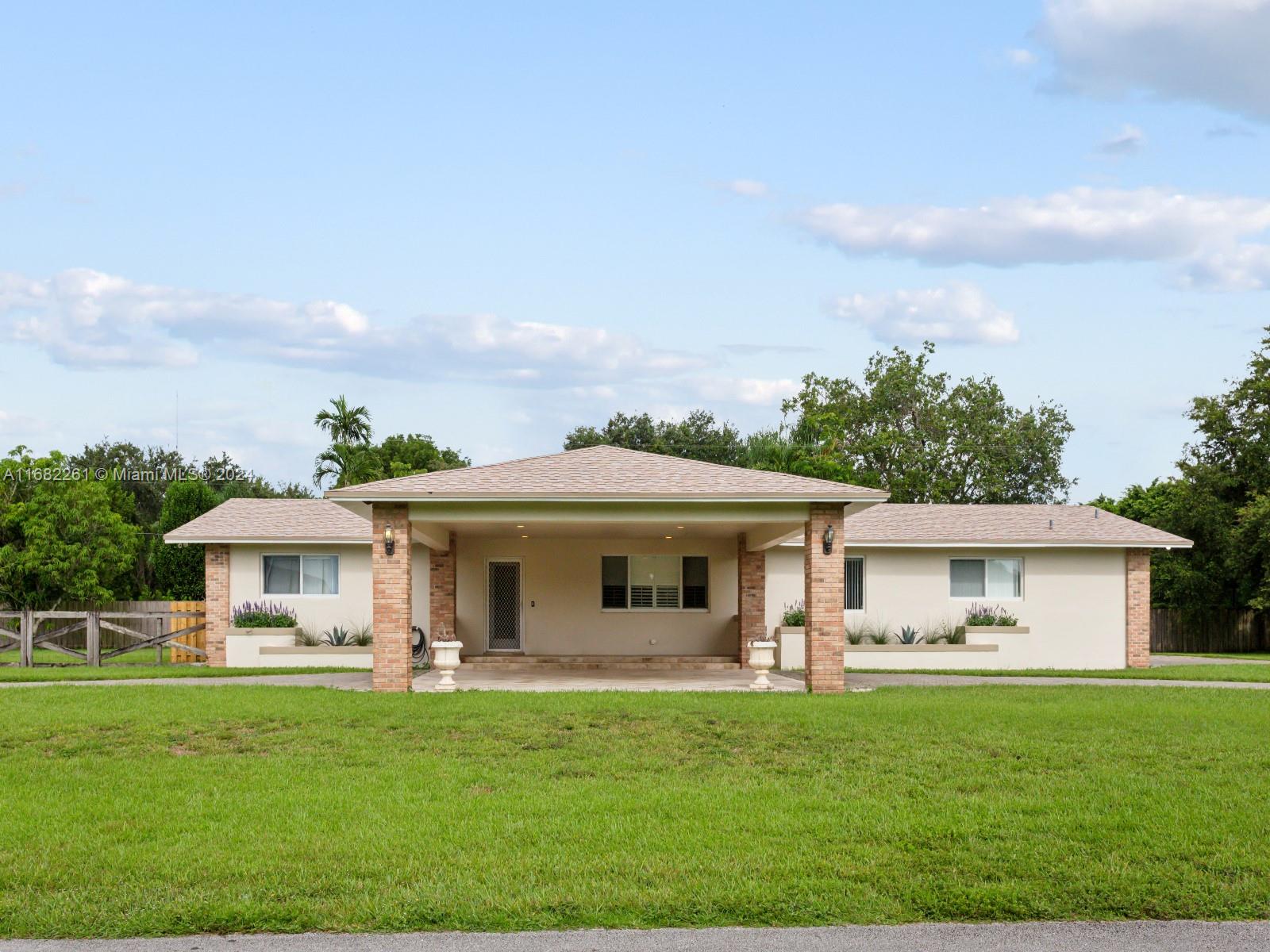 23400 SW 153rd Ave, Homestead, Florida image 3