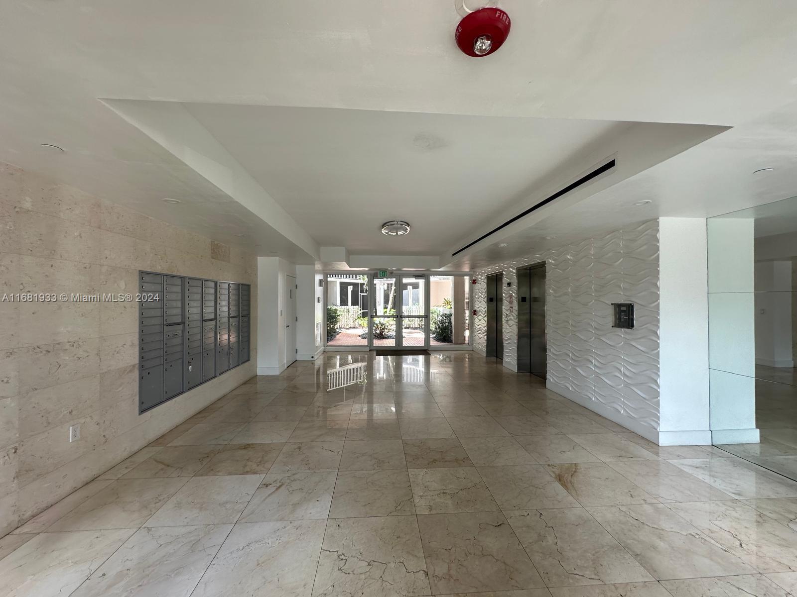 Residential, Doral, Florida image 30