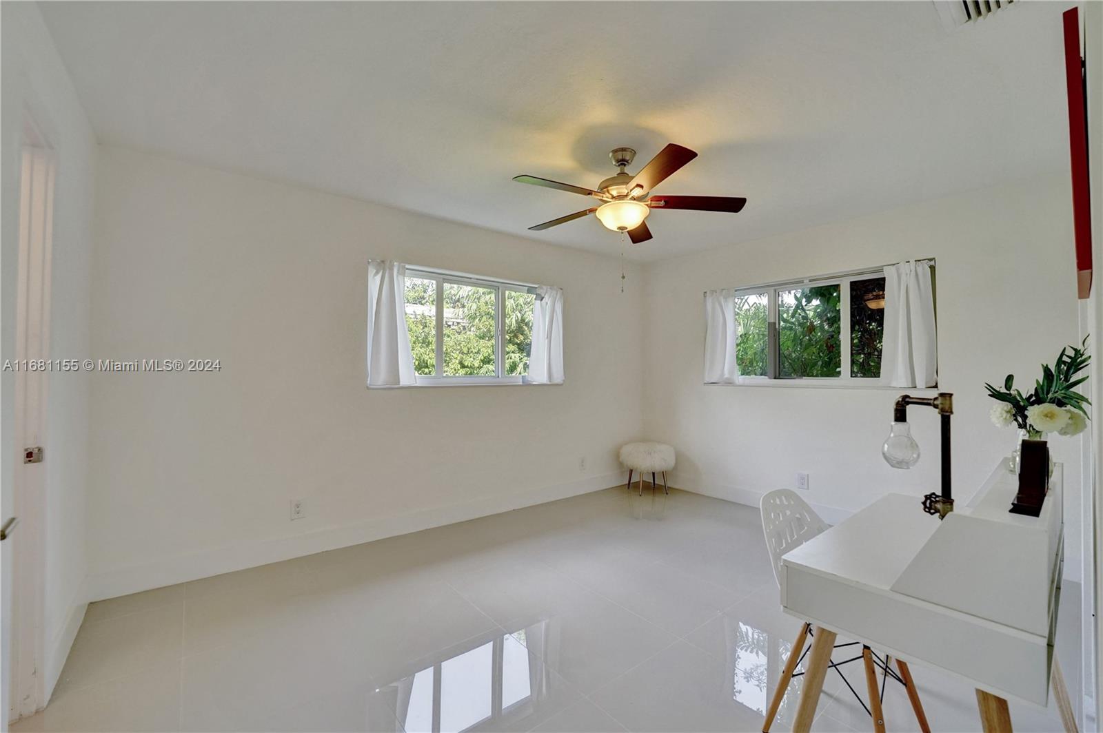 1139 Washington St, Hollywood, Florida image 47