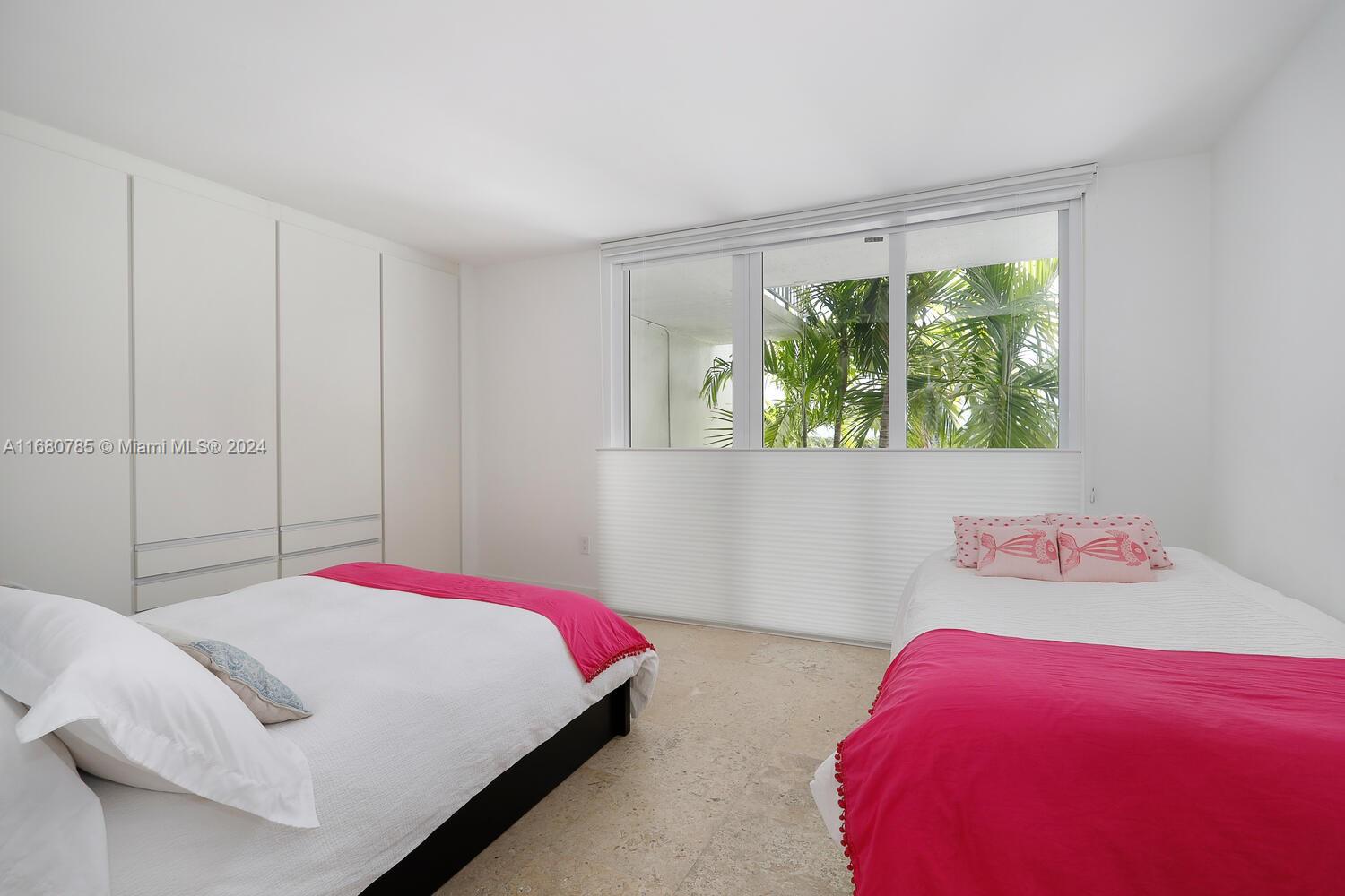 881 Ocean Dr #3D, Key Biscayne FL 33149