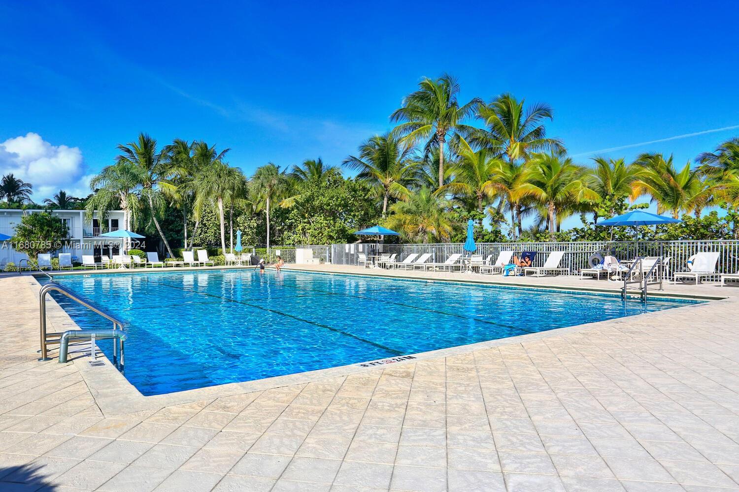881 Ocean Dr #3D, Key Biscayne FL 33149