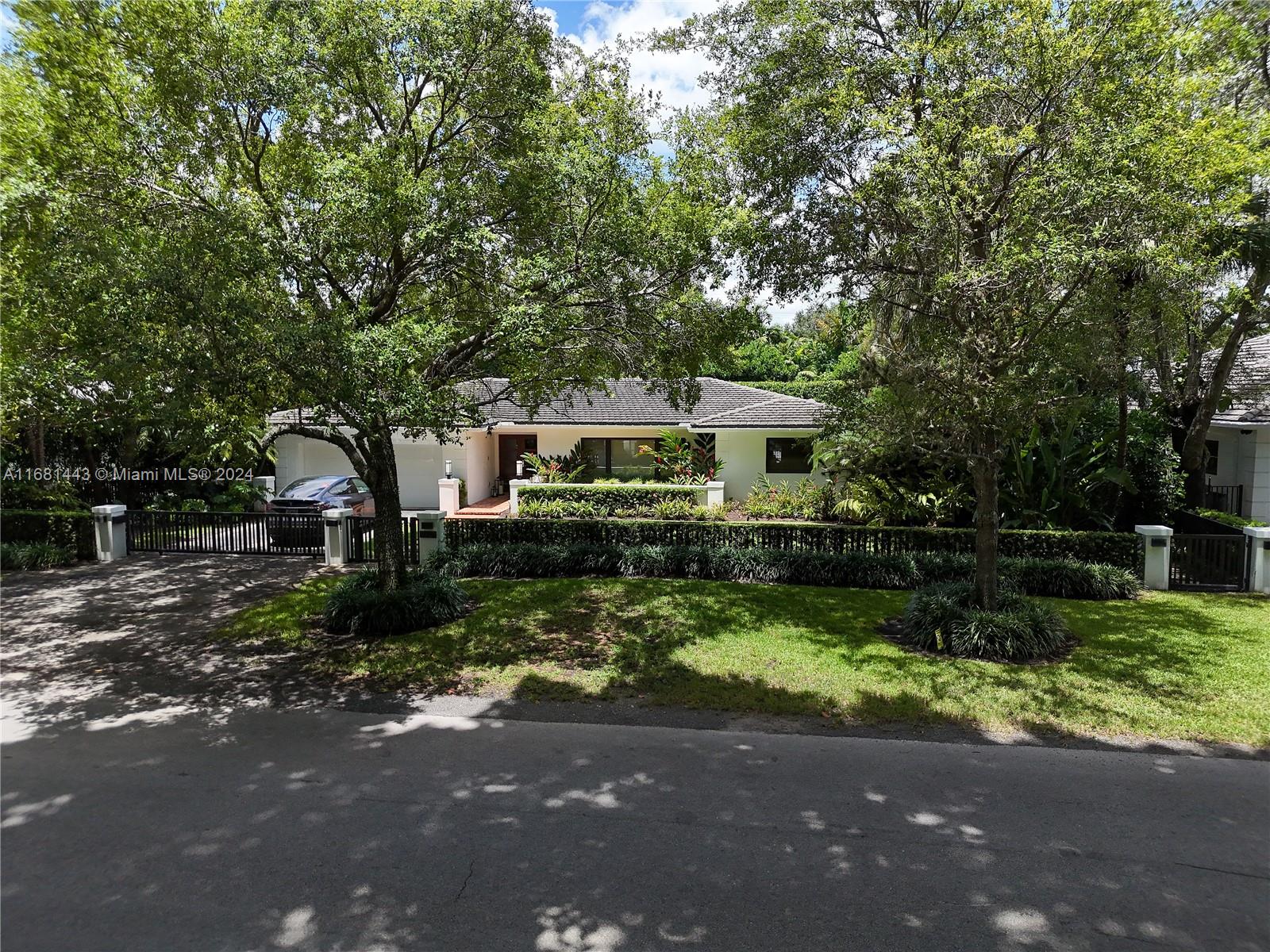 1531 Salvatierra Dr, Coral Gables, Florida image 23