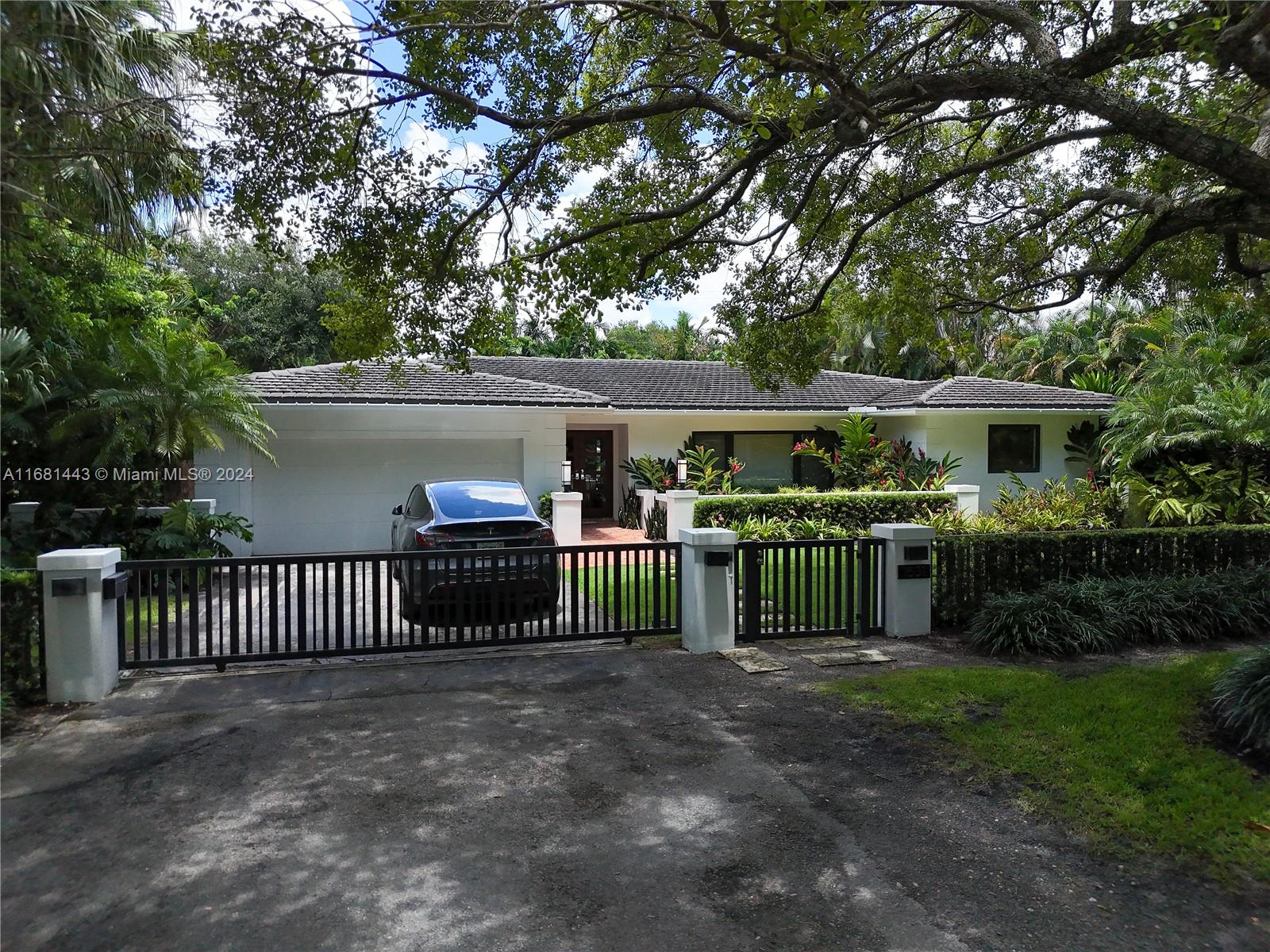 1531 Salvatierra Dr, Coral Gables, Florida image 24